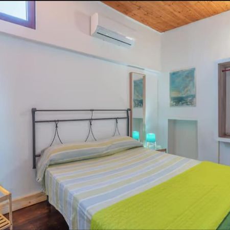 Villa Con Piscina Al Mare Ognina Eksteriør billede