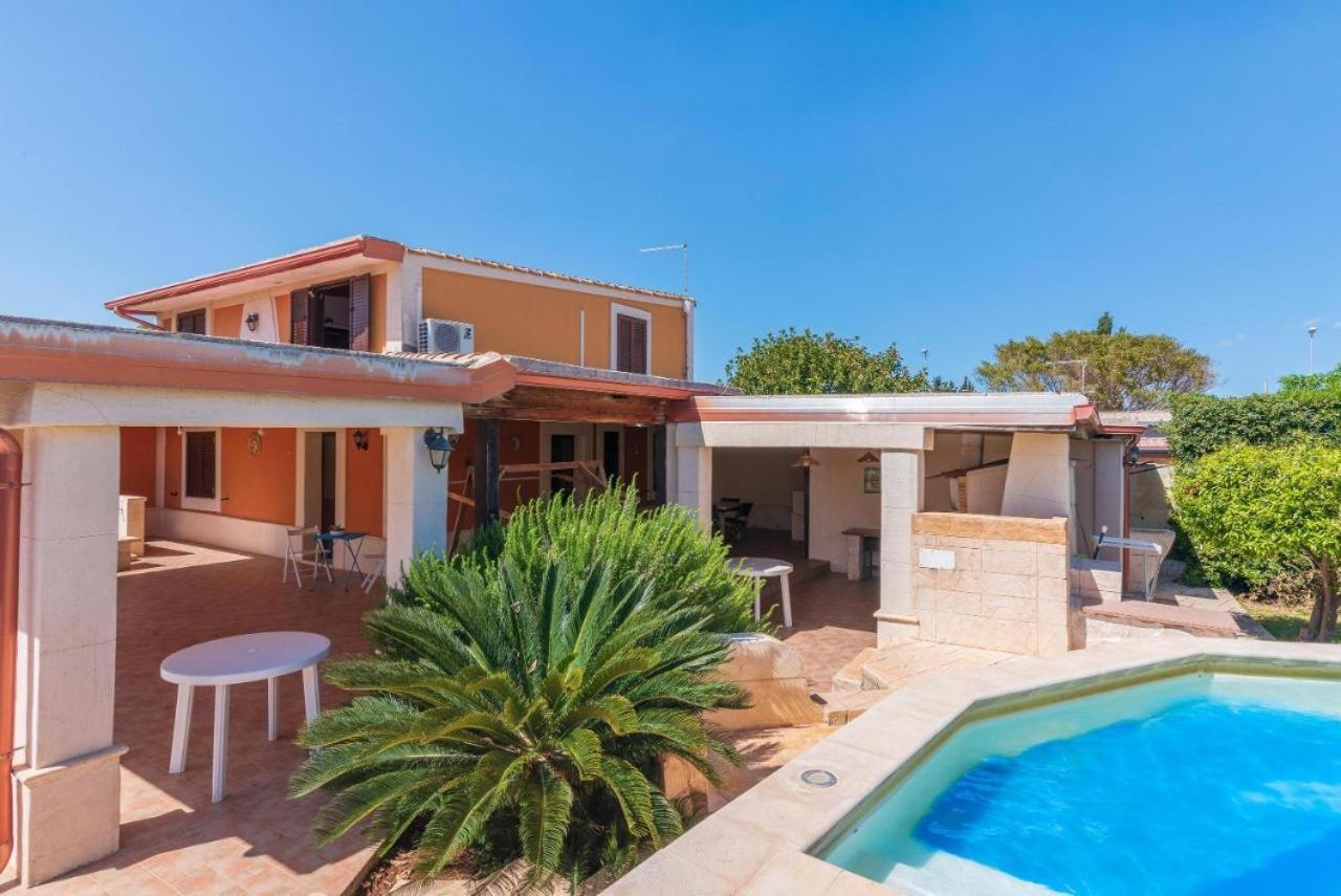 Villa Con Piscina Al Mare Ognina Eksteriør billede