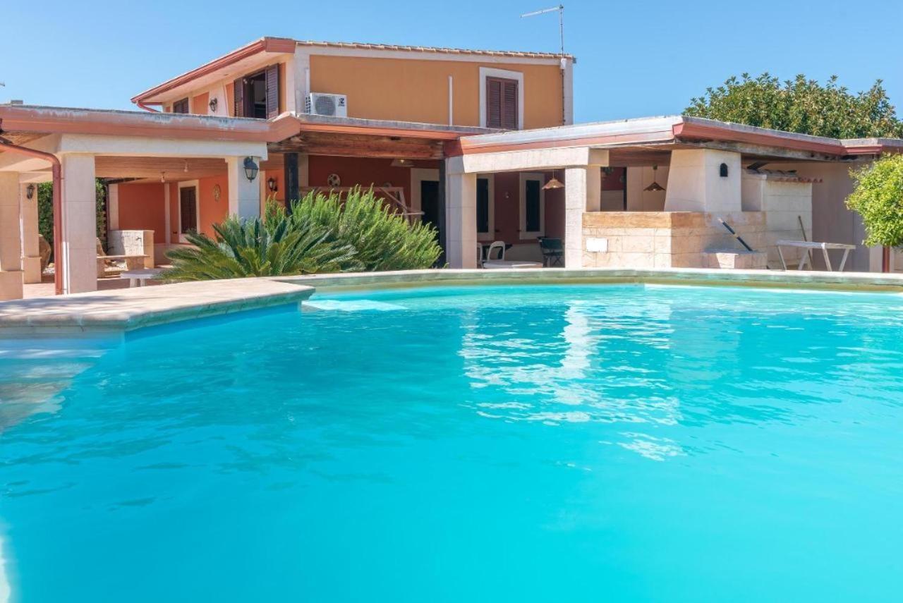 Villa Con Piscina Al Mare Ognina Eksteriør billede